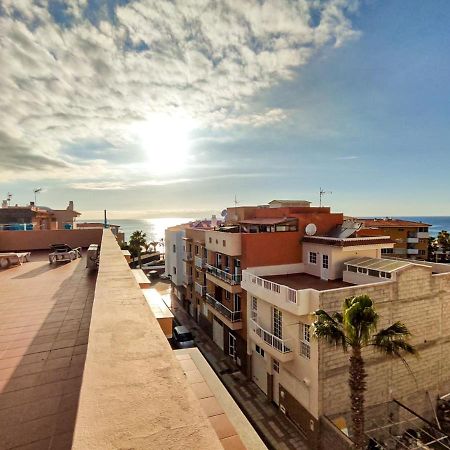 Beautiful Renovated Apartment With Air Conditioning Just Steps From The Sea In Playa San Juan Exteriör bild