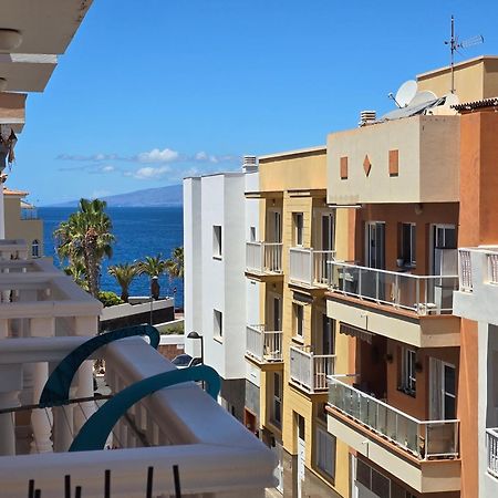 Beautiful Renovated Apartment With Air Conditioning Just Steps From The Sea In Playa San Juan Exteriör bild